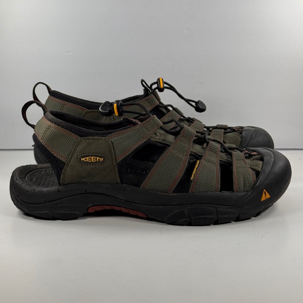 Keen Newport H2 Mens Hiking Sandals Olive Green Black Red Size 11.5 Waterproof